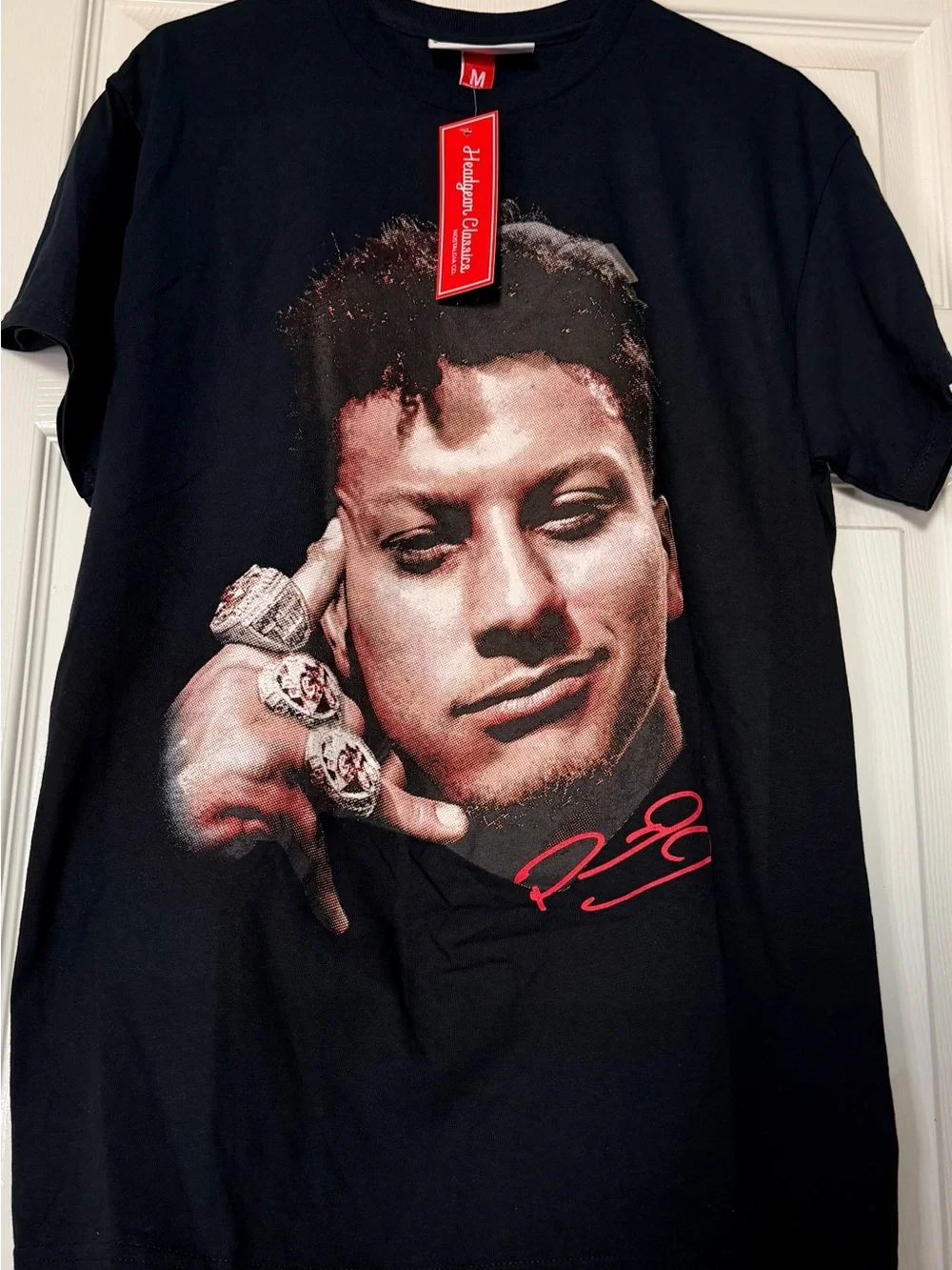 Black Graphic Men's T-Shirt with Red Accent Patrick Mahomes